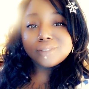 Meet your Posher, Denee